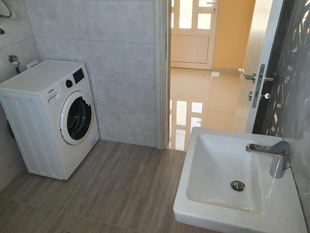 Apartman Tolosi Подгорица Экстерьер фото